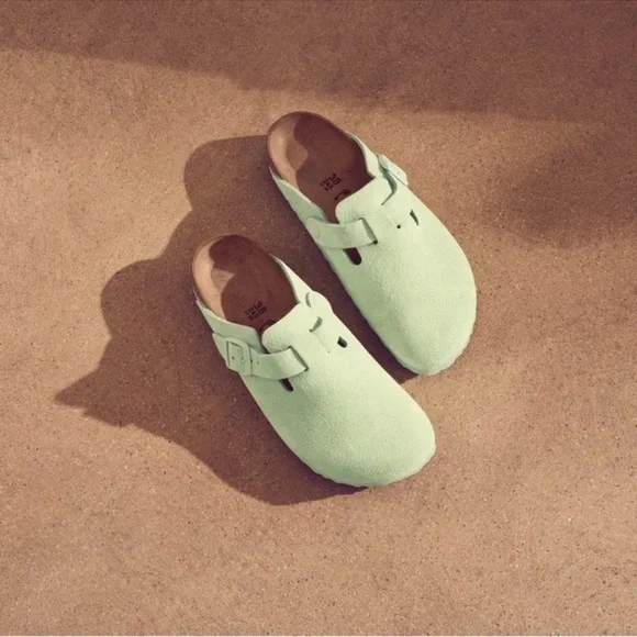 Birkenstock Boston Clog- Faded Lime Suede - Picture 7 of 8